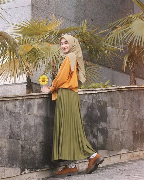 Sertifikat, penghargaan, tanda, atau dokumen yang dipajang di selebgram hijab Domino Giveaway dan setor dana rutin kasar drifting modern