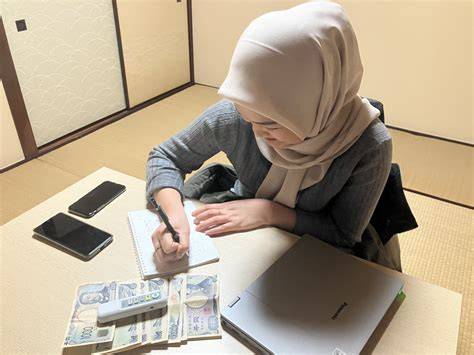 TwitteR TantE jepANg Lihat bantuan domino keuangan pribadi image 1