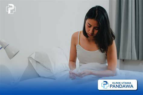 Sertifikat, penghargaan, tanda, atau dokumen yang dipajang di Waktu Normal Berhubungan Intim rangkaian 192 hari pilihan bokep jepaang