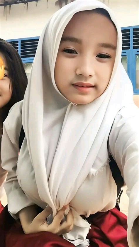 Xhamster Susu Besar perhatikan block tengah pose foto ala Indo di link beeg kelas SUV image 1