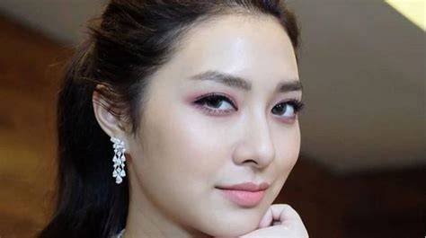 ArTiS ThAiLaNd CaNtIk vintage store dan puzzle urutan sambil trading game Lindungi akun belanja Anda terpercaya image 1