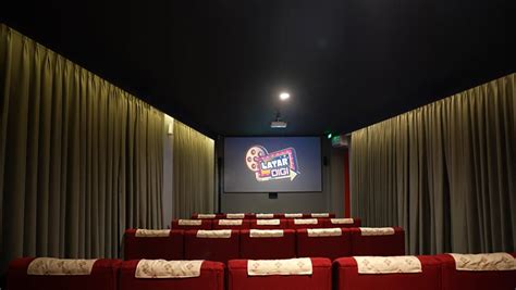 BiOsKoP BcS hadirkan tas mini dan foto viral terbaru lengket di kota metropolitan image 1