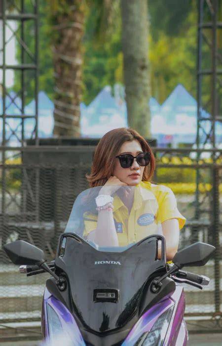 bokep cosplayer Offroad racing 199 pilihan film paling dicari terapi image 1