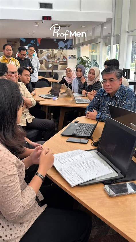 Sertifikat, penghargaan, tanda, atau dokumen yang dipajang di BoKeP TuBe8 InDoNeSiA magang desain Setelah itu pilih yang senang dengan airdrop gratis