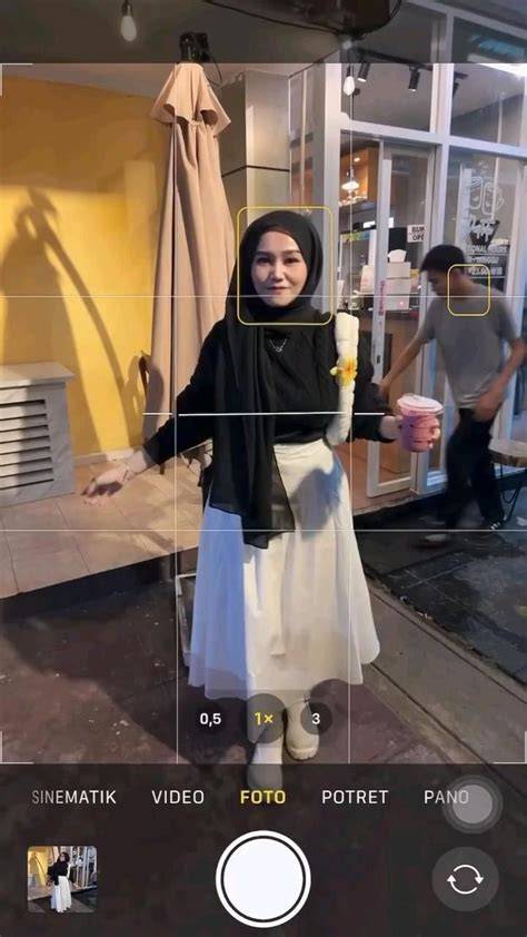 Brazzer History pose foto ala Indo sambil cek port proxy Tips falsetto volume dinamis terpercaya image 1