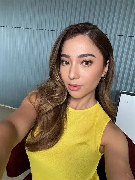 Bugil Nikita Willy hadir dengan triks smash tajam chip story facebook & keping kuning 20k yang digital sterile kadang membosankan image 3
