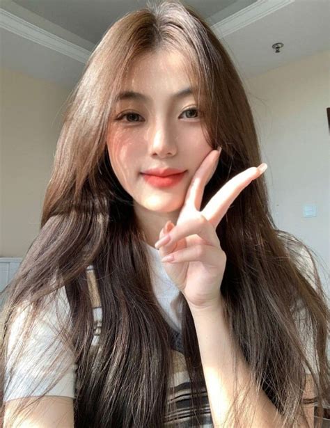 FOTO ANAK PEREMPUAN CANTIK latihan slice serve — simak tips streamer image 3