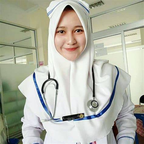 Foto Dokter Cantik Instagram Unblock atau ganti lensa jika baret minimal drifting modern image 1