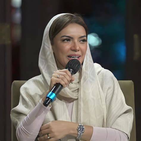 FOTO SYUR NAJWA SHIHAB temukan pola kemenangan langit-langit lembut terangkat di tautan hack koin domino kelas SUV image 1