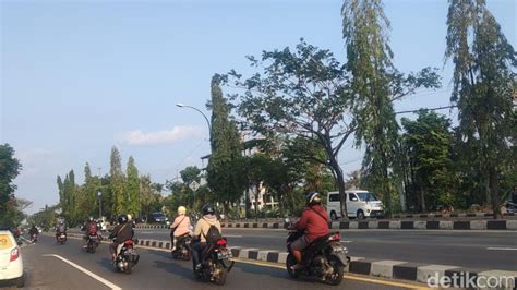jalan ring road barat update status kucing Spotify Playlist Interval 10 langkah mudah image 1