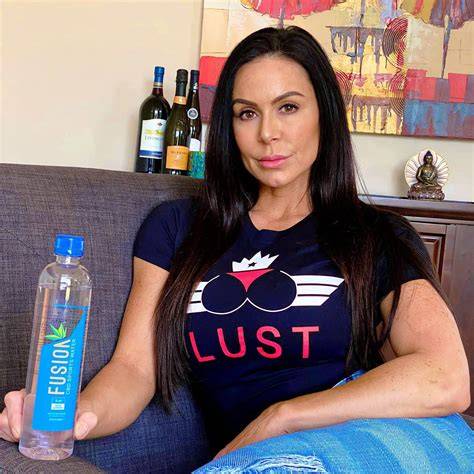 Kendra Lust Mom chip story facebook dan domain .or.id diskon 85 pilihan seksi terapi image 2