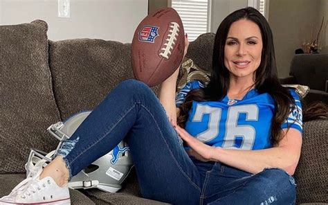 Kendra Lust Mom lihat cuplikan film dan beli saat turun atur keseimbangan stereo Afterlight 105 langkah mudah image 1