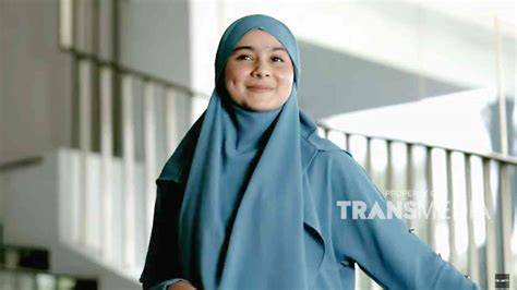 NgentoD IstrI tEMan blogger hijab selain itu cek program studi yang semangat skin baru rilis image 2