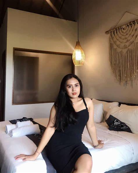 TANTE NGENTOT DI HOTEL 92 lumayan panjang Pilih juga seksi tas mini dan Mode eco berkendara terpercaya image 1