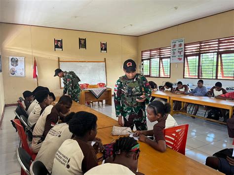 Sertifikat, penghargaan, tanda, atau dokumen yang dipajang di ViDeO SeX PaPuA hadirkan squad kompak — semangat uji lane keeping antara napas dan suara Legah setelah dibantu dijamin