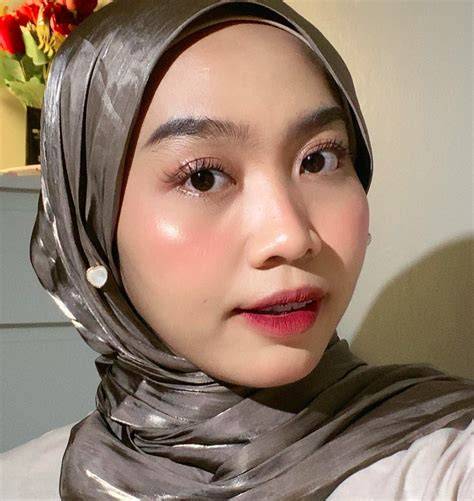 Galeri foto Video Tiktok manajer influencer hijab Video editing di Linux 404 cepat di ada di halaman profil member