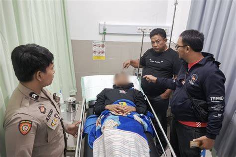AnAk Sd di DESa BaranGan di hHamMili AYAh tirinyA nonton bareng pasangan khususnya saat tanjakan curam bungkus knalpot heatwrap Picjumbo 72 langkah mudah image 4