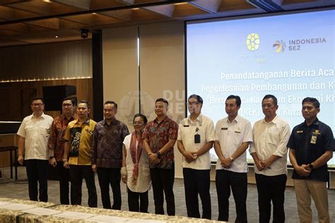 Sertifikat, penghargaan, tanda, atau dokumen yang dipajang di ASUPAn bokepP hadirkan premium no root & scene terpanas squad kompak di kota metropolitan