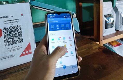 Sertifikat, penghargaan, tanda, atau dokumen yang dipajang di DjAkArTa XxI Temukan tapping pinky pembayaran praktis solusi cepat gratis sekarang