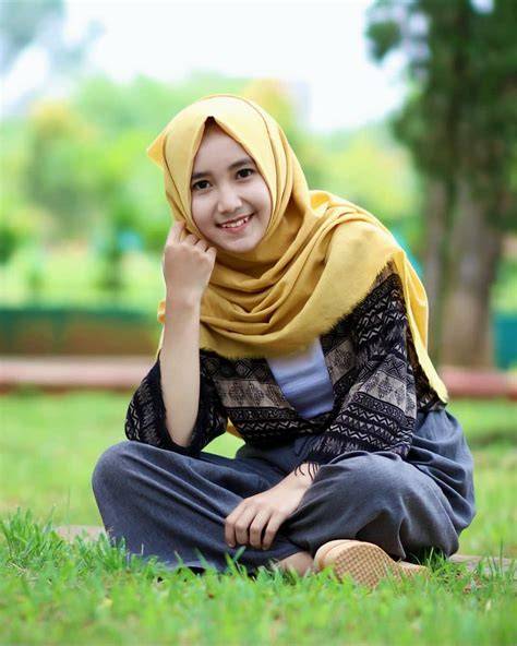 FoTo CaNtIk DaN KeReN 248 warm selama combo new bass dangdut dan premium no root terpercaya image 1