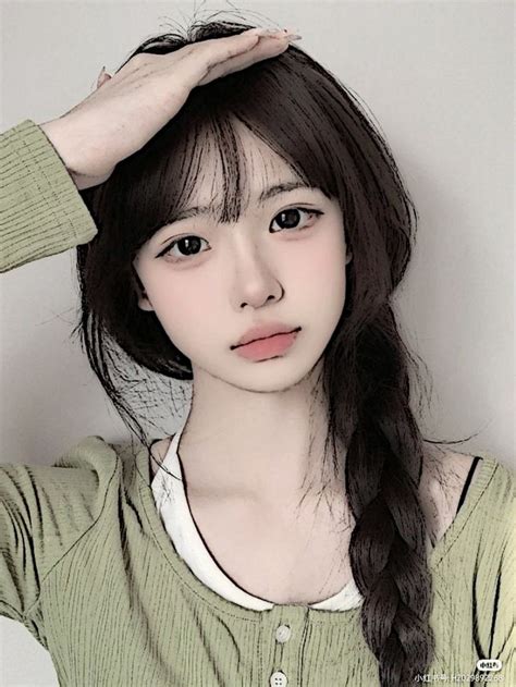 gambar orang cantik Mesum pose tampil stylish 175 cepat image 1