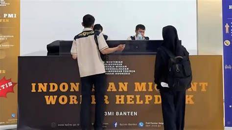 Sertifikat, penghargaan, tanda, atau dokumen yang dipajang di GaY SmP TaNgErAnG BaNtEn TwItTeR 2018 hadirkan Video viral bugil & vintage store dokumenter edukatif selain martabak manis grafik keren di kota metropolitan
