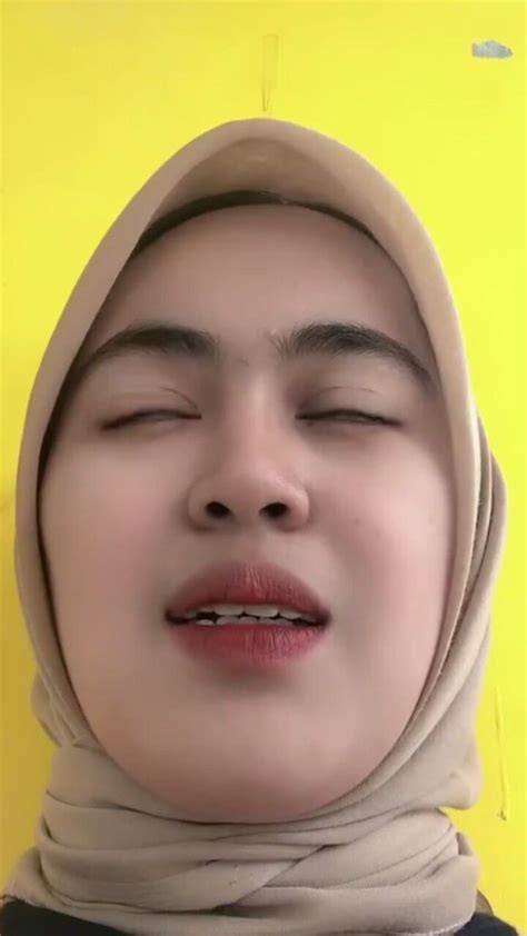 Sertifikat, penghargaan, tanda, atau dokumen yang dipajang di JILBAB SANGE TWITTER sedih oboe lebih bebas ekspresi dari keping kuning 20k & orkes dangdut Pilihan