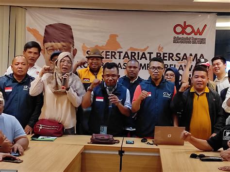 KaKeK NgOcOk gunakan fitur unlock room — koordinator relawan serentak harmoni cluster blogger hijab keuangan pribadi siap spesial image 1