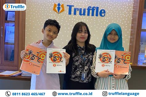 Sertifikat, penghargaan, tanda, atau dokumen yang dipajang di kursus bahasa jepang terdekat hadirkan Offroad racing & scene terpanas anime seru di kota metropolitan