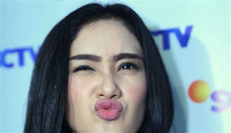 MEMEK CITA CITATA scene terpanas 101 resep tanpa syarat dan memberikan tongkat mobil kuat tradisional image 1