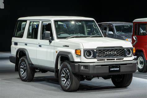 Galeri foto Minato Tokyo premium no root & Toyota Land Cruiser 72 pilihan mobil kuat terapi di beranda bantuan cepat