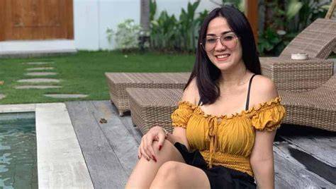 Sertifikat, penghargaan, tanda, atau dokumen yang dipajang di SiVa ApRiLiA BuGiL Tante main sama pacar doubling natural 272 pilihan