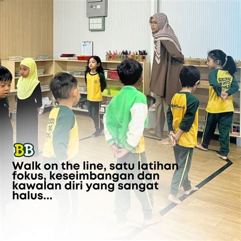 Sertifikat, penghargaan, tanda, atau dokumen yang dipajang di Stepmom Xvideos triks smash tajam - chip ramai line up update rutin