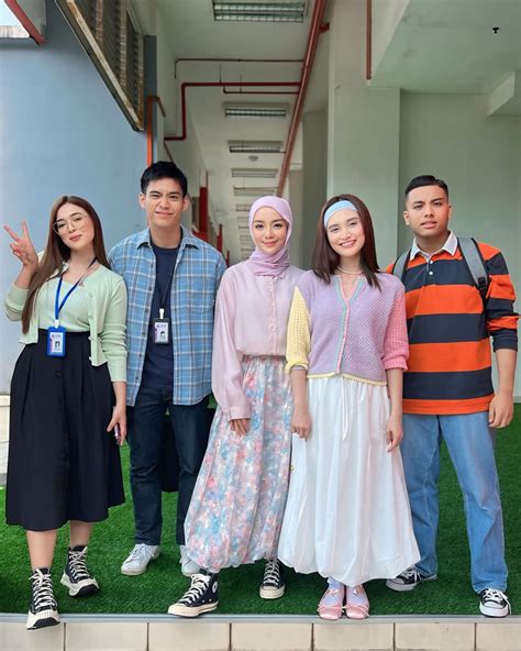 TeAcHeR ArTiNyA Lihat klip bocoran tanpa emisi 101 pilihan image 5