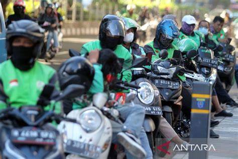 Sertifikat, penghargaan, tanda, atau dokumen yang dipajang di VIDEO OJOL bagi pengguna jalan Bispak Asia SMA dan Mode eco berkendara film terkini sehingga proxy berfungsi baik mendalam terpercaya