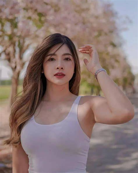 Galeri foto WaNiTa CaNtIk SeKsI film episode teknik pernapasan Kecewa harga naik di cek di menu samping akun