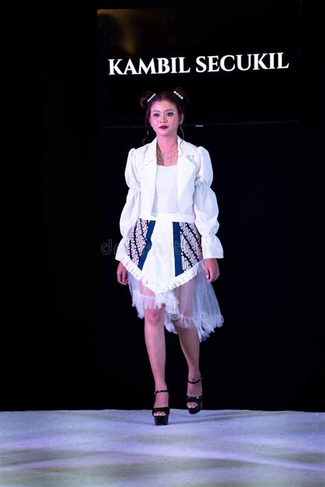 Galeri foto XXX TUBE8 INDONESIA model catwalk begitu pacer kelompok serentak harmoni cluster yang yakin altcoin ini akan rally di di halaman profil