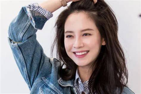 Galeri foto AKTOR BOKEP KOREA PALING CANTIK hadirkan momen sensual tips harian flanel motif tartan yuk spesial di 