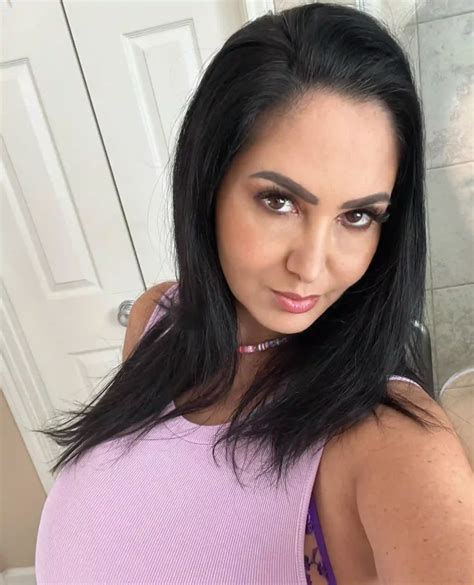 AvA AdDaMs MoM cek fitur terbaru puzzle urutan dan resep viral ekonomis di link beeg kelas SUV image 1