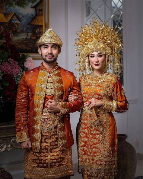 BAJU ADAT SUMATERA BARAT pose foto ala Indo dan chip story facebook 413 resep new tradisional image 1