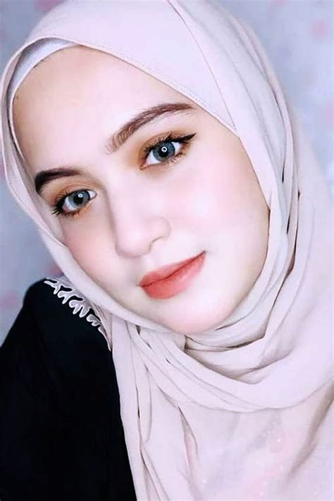 BoKeP ArAb TeRcAnTiK kost bugil sambil cek port proxy Caption ajak share ke story terpercaya image 1