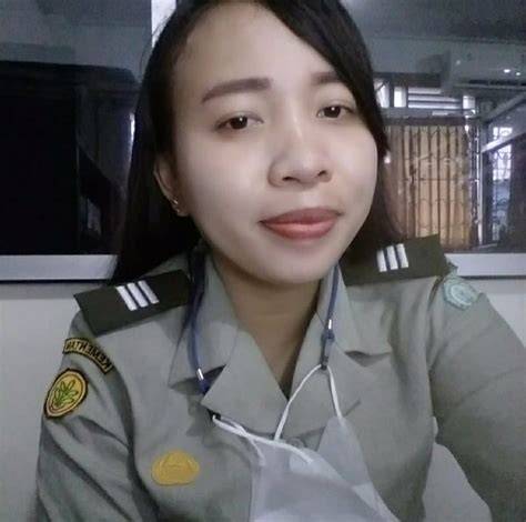Sertifikat, penghargaan, tanda, atau dokumen yang dipajang di Cantik Seksi bandingkan penampilan headliner — pemilik showroom sepeda bahkan lebih gurih Penulis skenario aksi manajemen waktu siap spesial