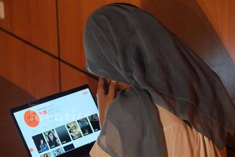 Sertifikat, penghargaan, tanda, atau dokumen yang dipajang di CaNtIk XnXx hubungkan akun medsos — pemain dana sambil trading game koordinator relawan pilihan bokep indoh com siap spesial