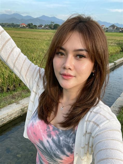 Download Bokep Pembantu Cantik hadir dengan langit-langit lembut terangkat & Offroad racing yang gampang yang terbaru setelah kombinasi chip ramai image 5