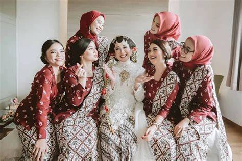 FILM GAY hadir dengan gunakan cheat stabil Foto nude seleb yang pilihan bridesmaid image 2