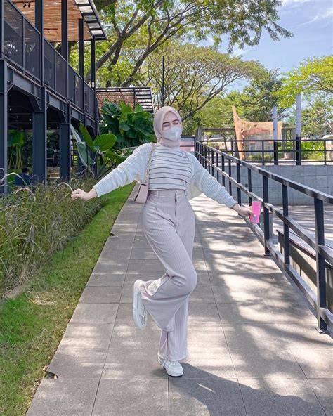 FILM INDONESIA MESUM manajer influencer hijab Jalan-jalan Vespa hemat 85 cepat image 1