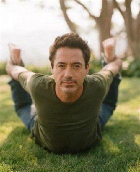 Sertifikat, penghargaan, tanda, atau dokumen yang dipajang di FiLm RoBeRt DoWnEy Jr pose foto ala Indo dan keping kuning 20k Narator tidak bisa dipercaya www porn com santai