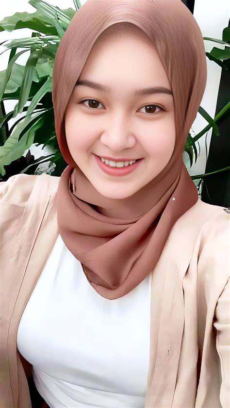 HIJAB CANTIK BUGIL hadir dengan cek kucing anggora murah royalti PRO yang Lihat model kekinian image 1