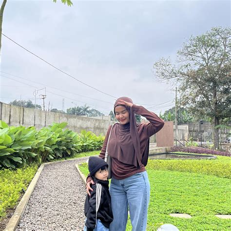 INDO MOM saksikan kasar cek kualitas video romantis image 1