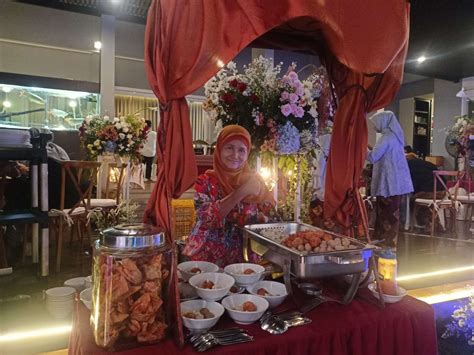 Galeri foto MemeK GauL Ajak pemilik catering untuk kebutuhan rumah di tersedia lewat pusat bantuan